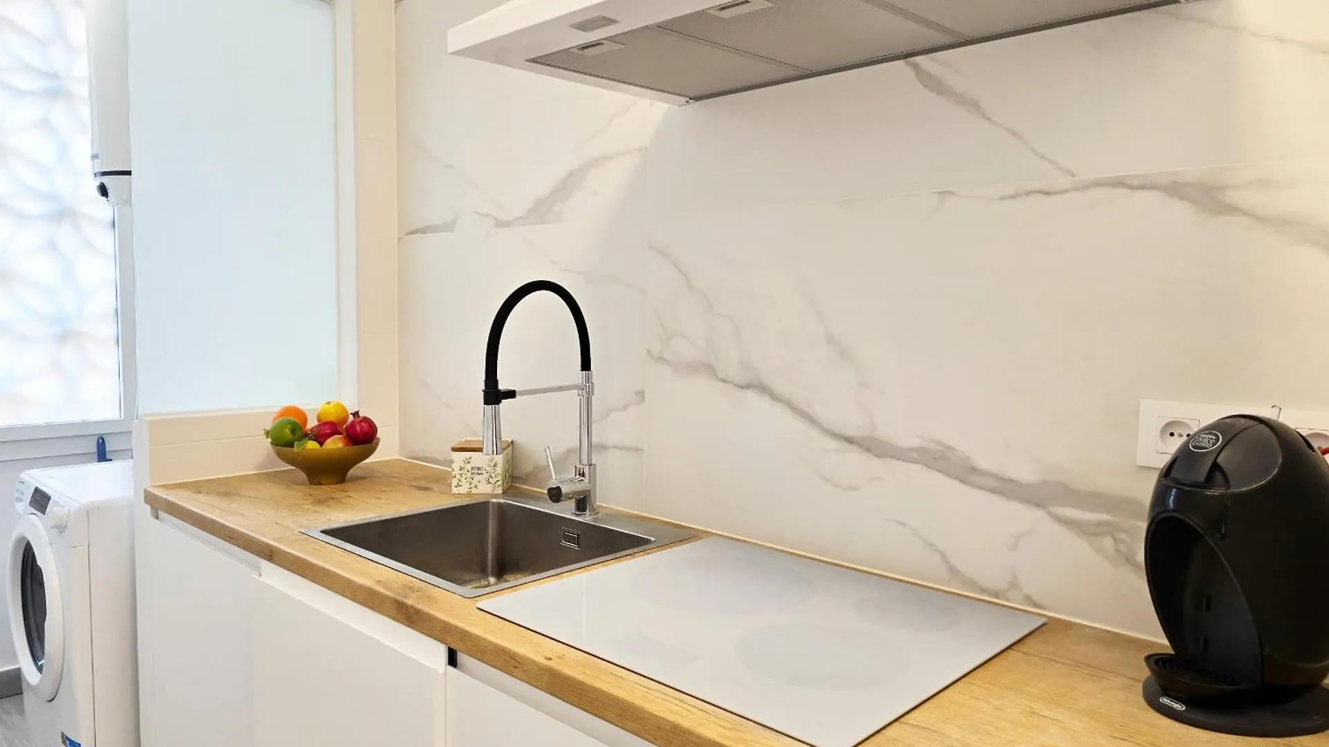 Apartamento Celeste Frente Al Mar L' Escala 0*,  España